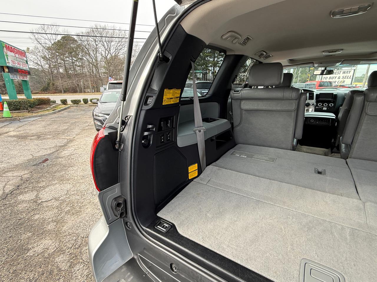 Toyota Sequoia Limited RWD (Natl) 2008