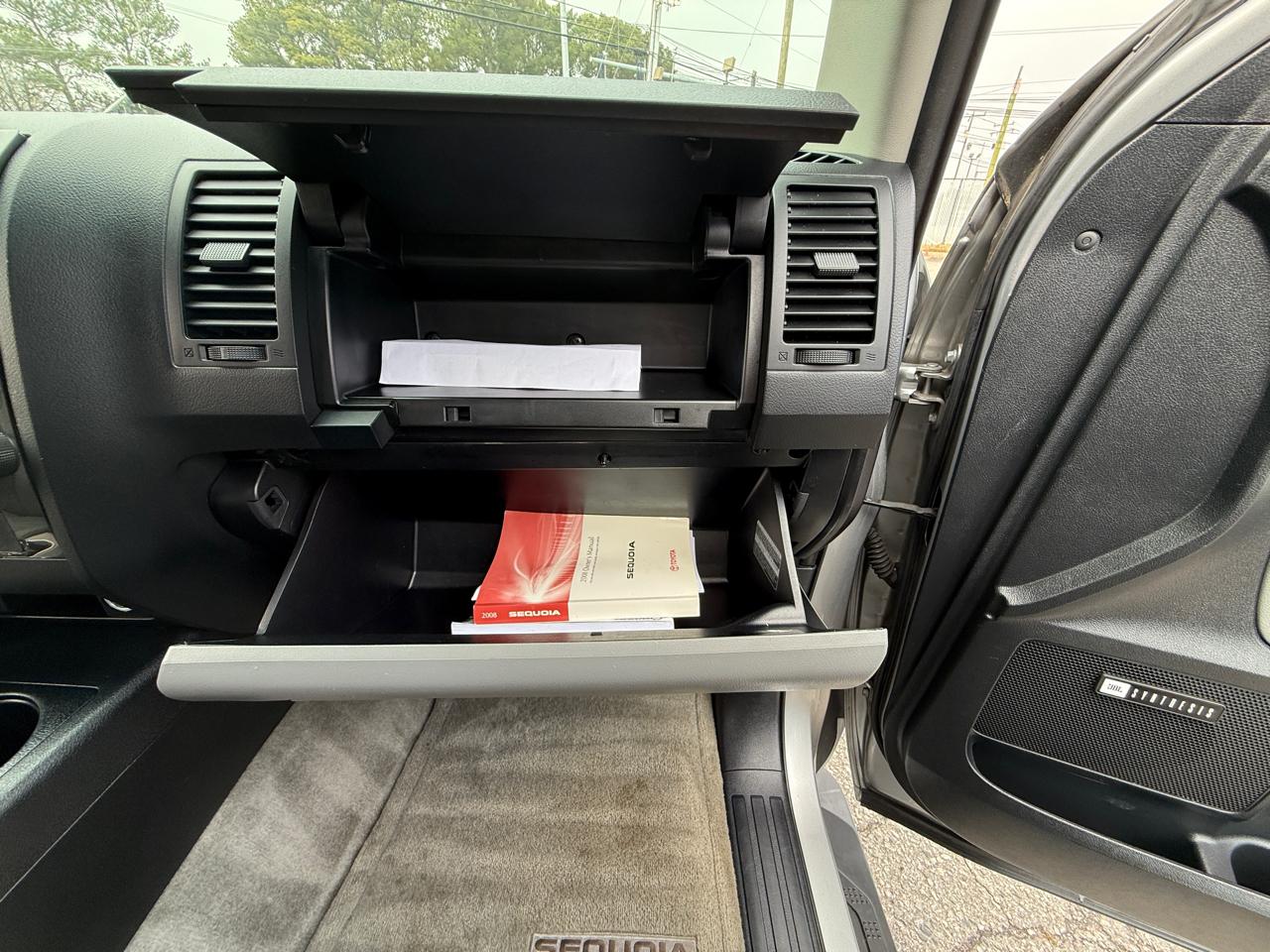 Toyota Sequoia Limited RWD (Natl) 2008