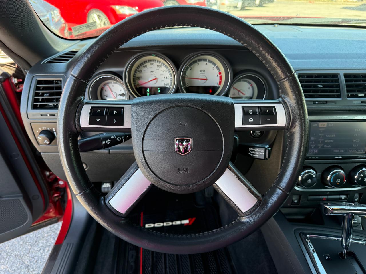 Dodge Challenger 2dr Cpe R/T 2010