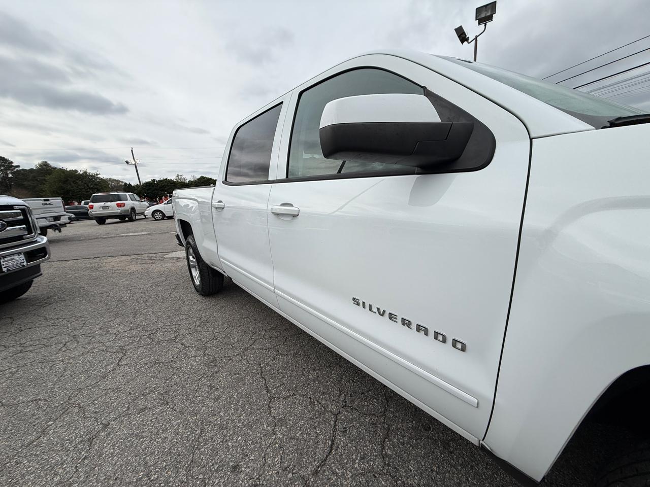 Chevrolet Silverado 1500 4WD Crew Cab 153.0" LT w/2LT 2018