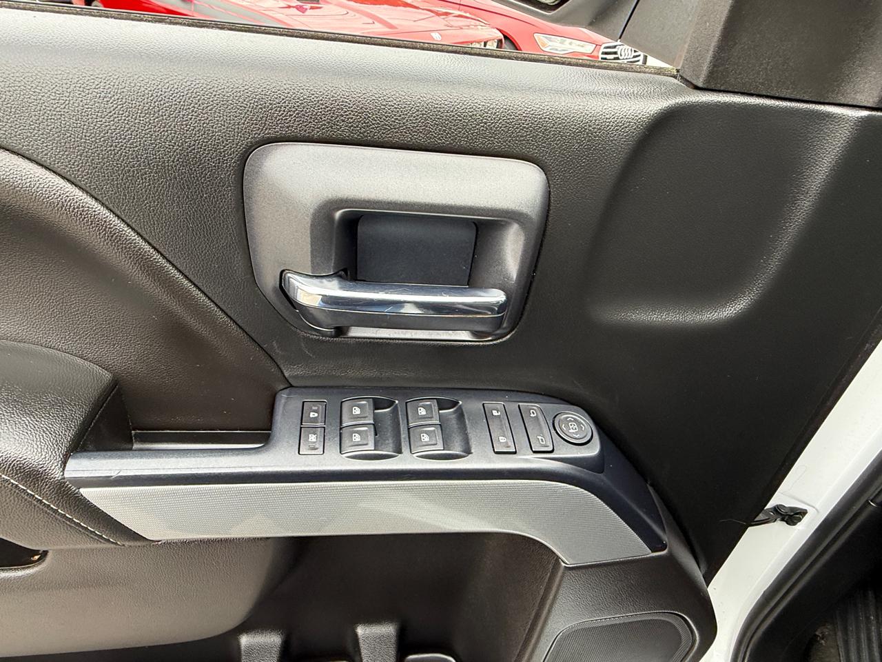 Chevrolet Silverado 1500 4WD Crew Cab 153.0" LT w/2LT 2018