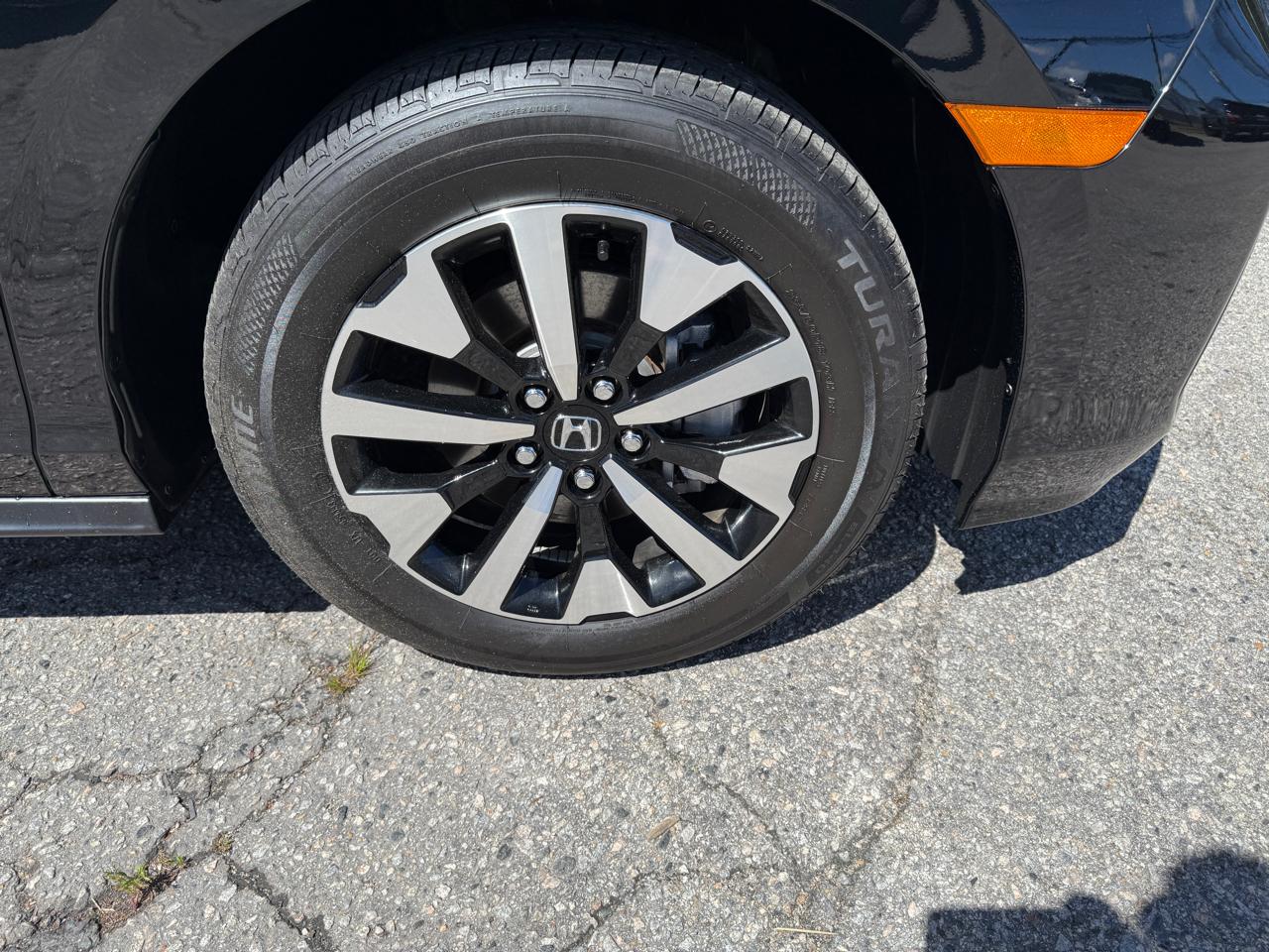 Honda Odyssey EX-L Auto 2025