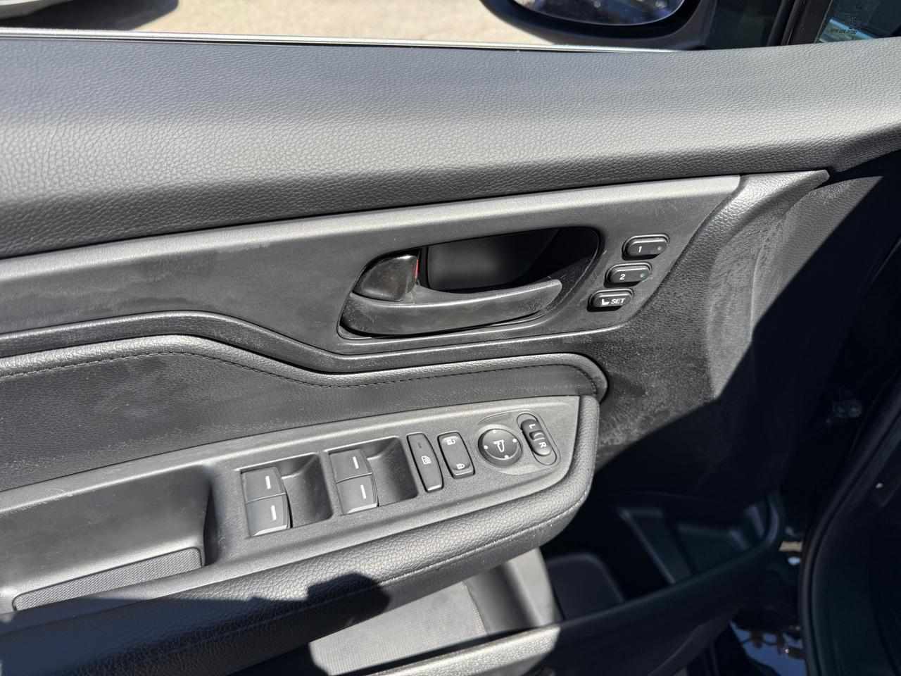 Honda Odyssey EX-L Auto 2025