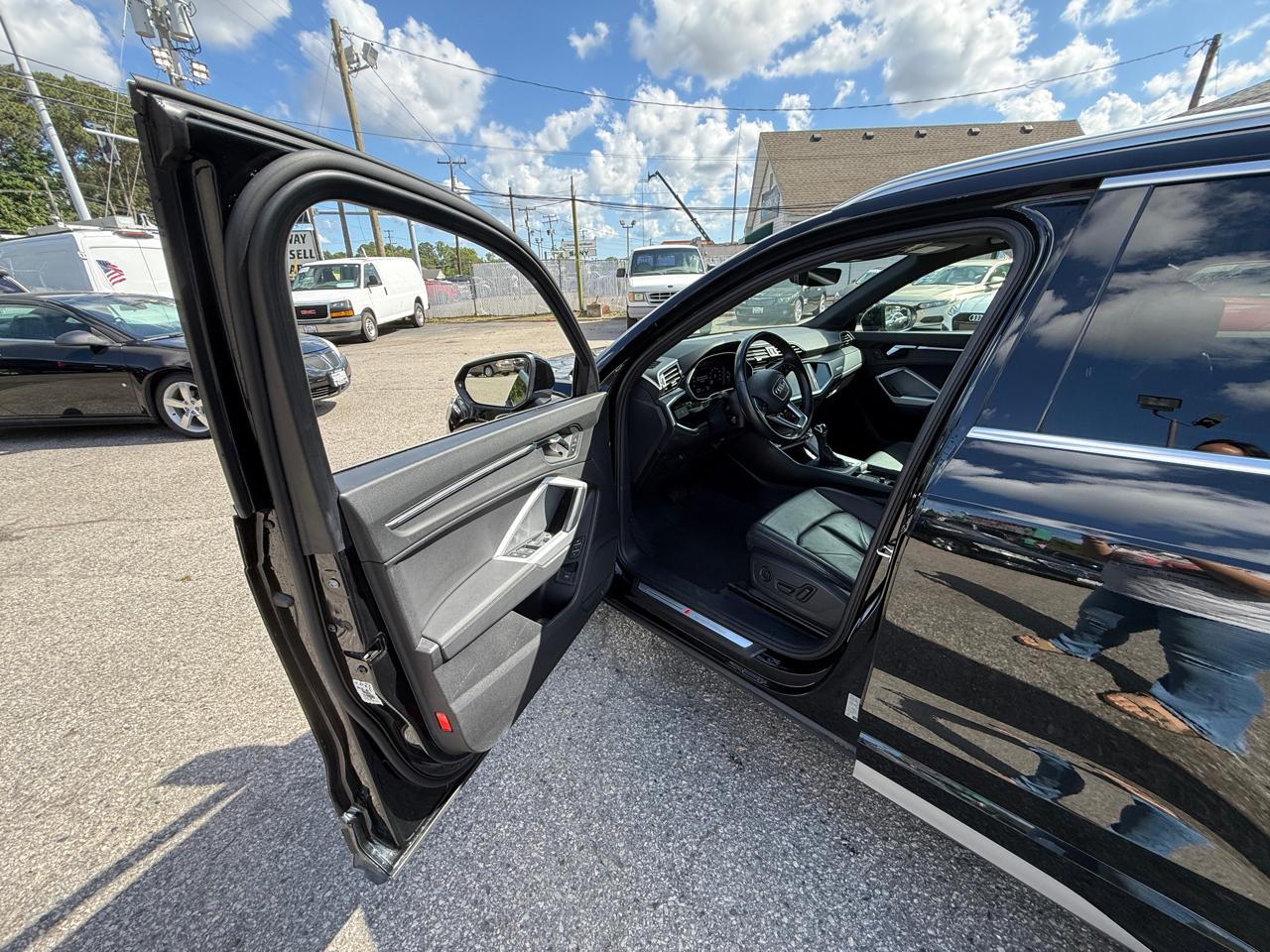 Audi Q3 S line Premium Plus 45 TFSI quattro 2022
