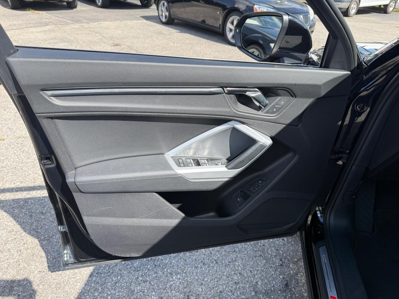 Audi Q3 S line Premium Plus 45 TFSI quattro 2022