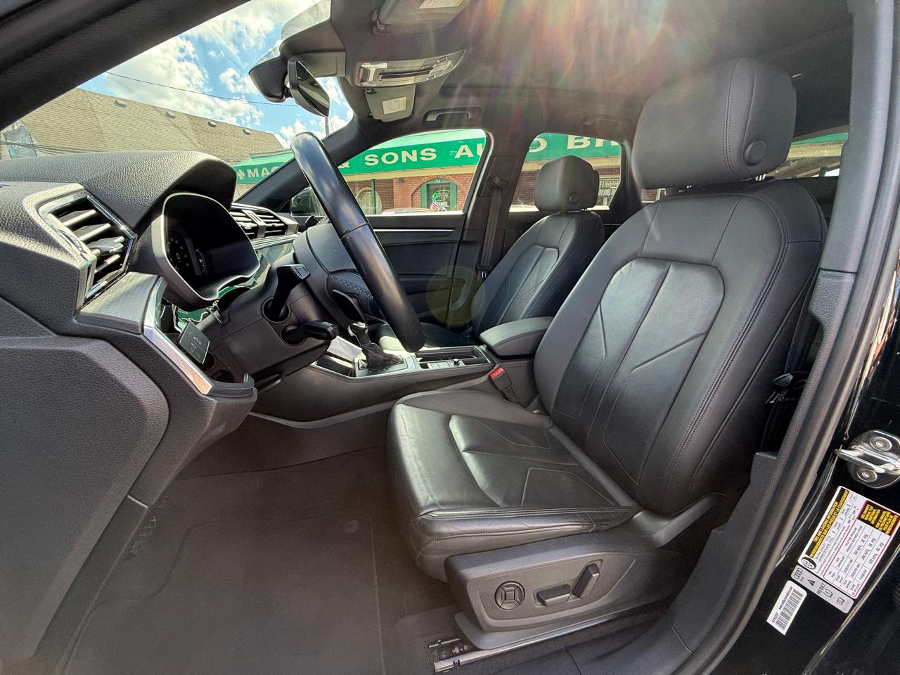 Audi Q3 S line Premium Plus 45 TFSI quattro 2022