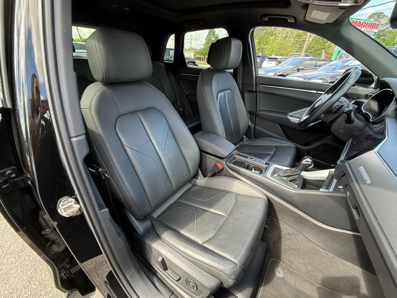 Audi Q3 S line Premium Plus 45 TFSI quattro 2022