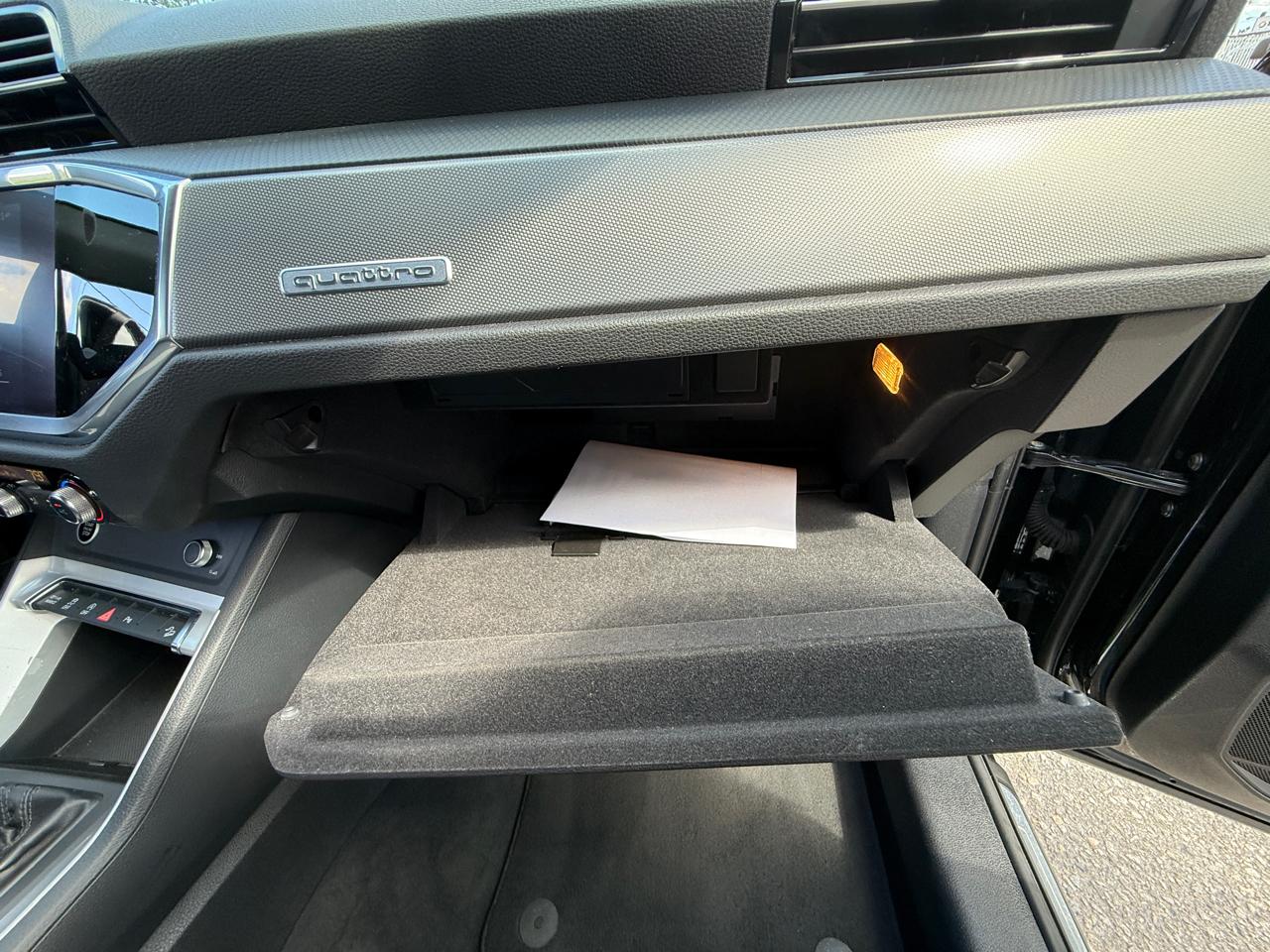 Audi Q3 S line Premium Plus 45 TFSI quattro 2022