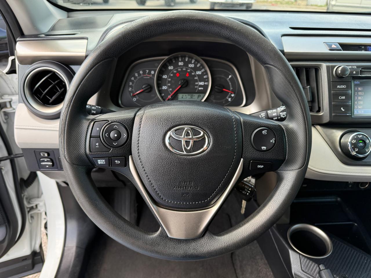 Toyota RAV4 AWD 4dr LE (Natl) 2015