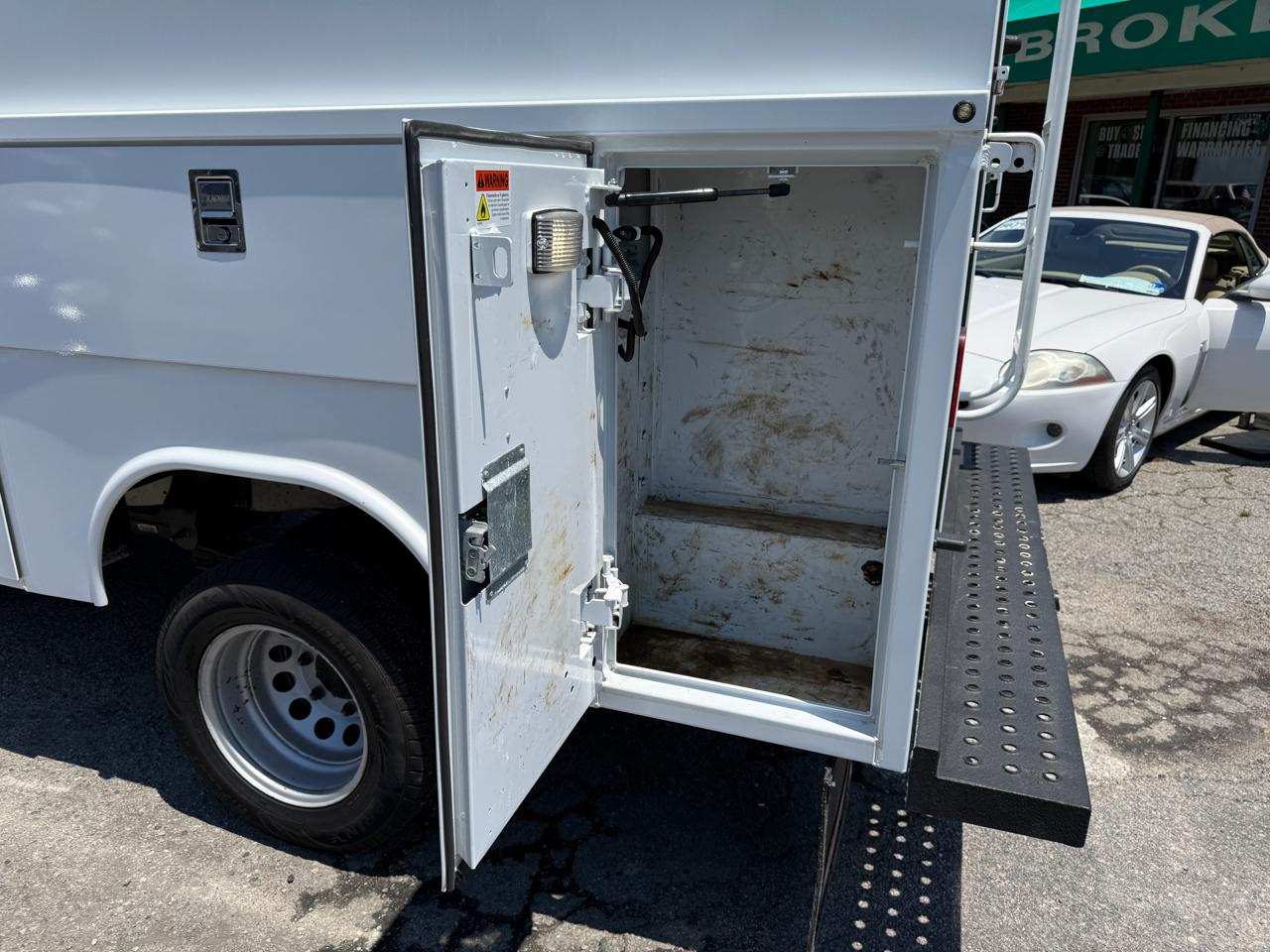 Ford Transit Cutaway T-350 RWD DRW 138" WB 11000 GVWR 2020
