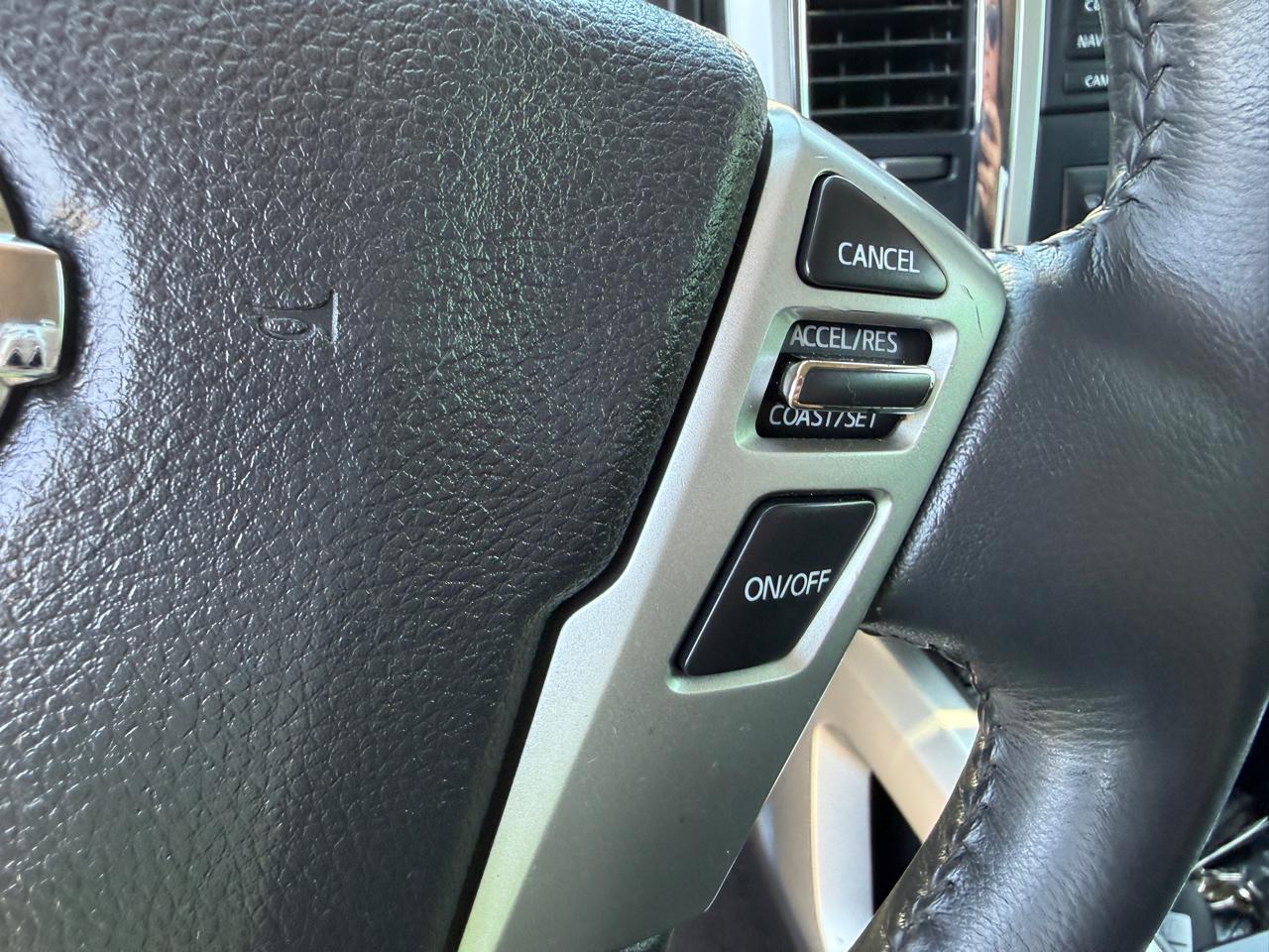 Nissan Titan XD 4WD Crew Cab SV Gas 2016