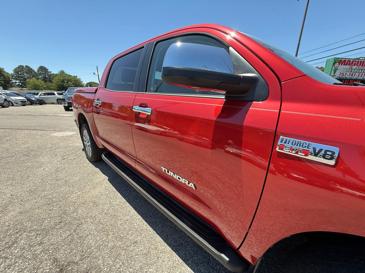 Toyota Tundra 4WD Truck CrewMax 5.7L V8 6-Spd AT LTD (Natl) 2012