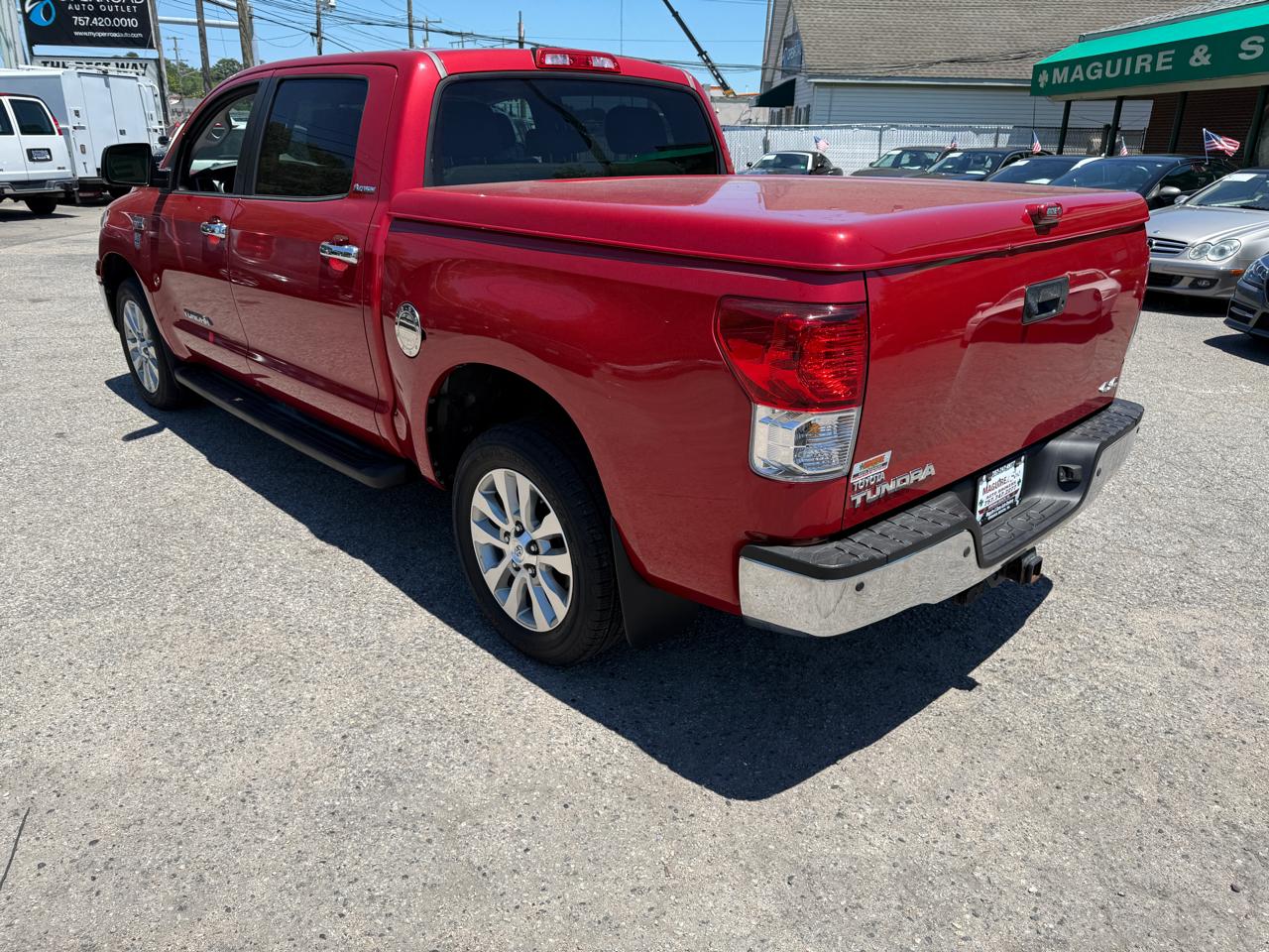Toyota Tundra 4WD Truck CrewMax 5.7L V8 6-Spd AT LTD (Natl) 2012