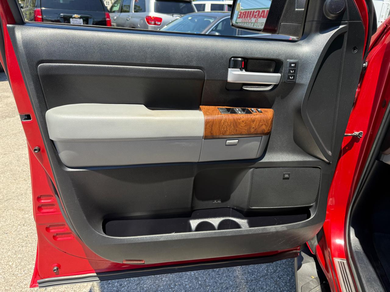 Toyota Tundra 4WD Truck CrewMax 5.7L V8 6-Spd AT LTD (Natl) 2012