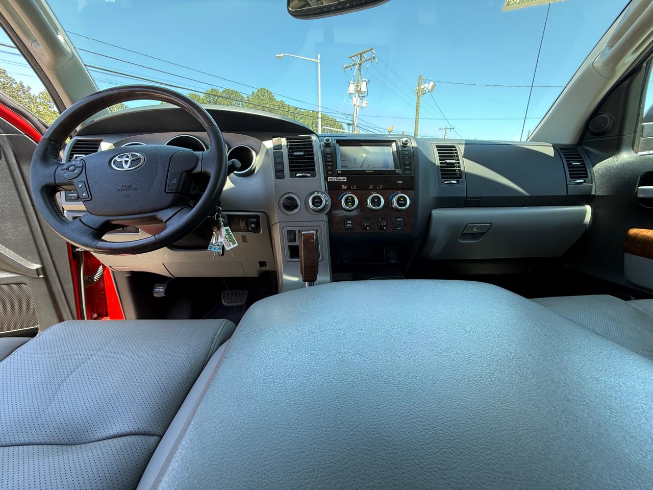 Toyota Tundra 4WD Truck CrewMax 5.7L V8 6-Spd AT LTD (Natl) 2012