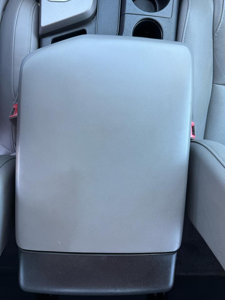 Toyota Tundra 4WD Truck CrewMax 5.7L V8 6-Spd AT LTD (Natl) 2012