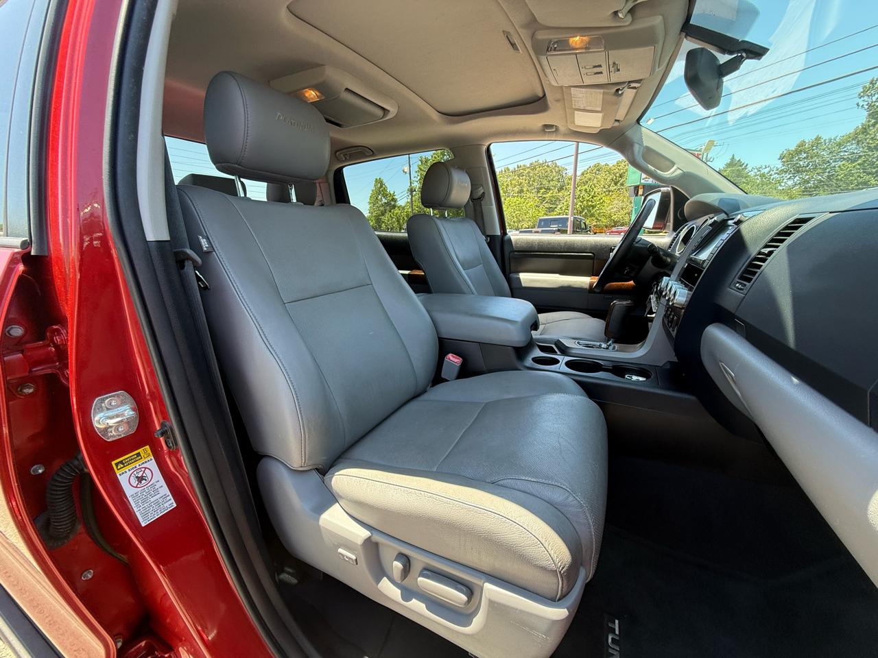 Toyota Tundra 4WD Truck CrewMax 5.7L V8 6-Spd AT LTD (Natl) 2012