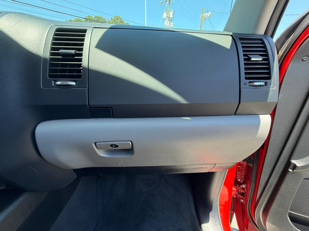 Toyota Tundra 4WD Truck CrewMax 5.7L V8 6-Spd AT LTD (Natl) 2012