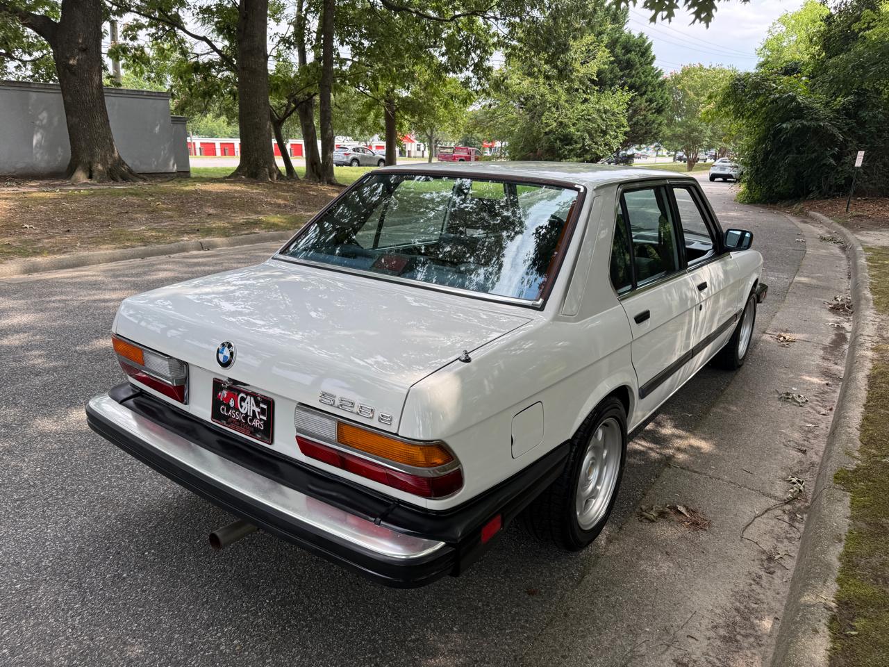 BMW 5 Series 4dr Sedan 528e 1988