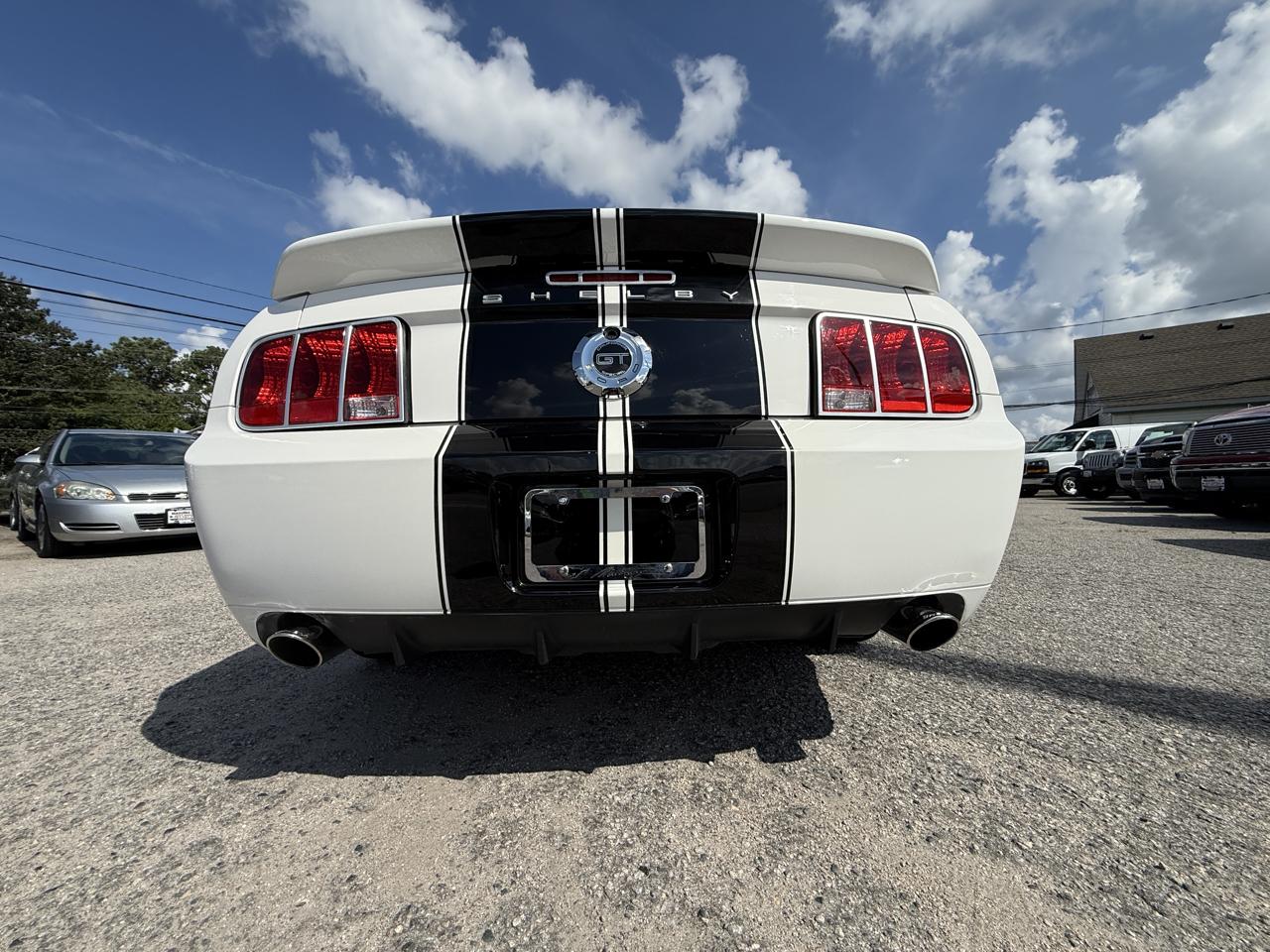 Ford Mustang 2dr Cpe GT Deluxe 2008