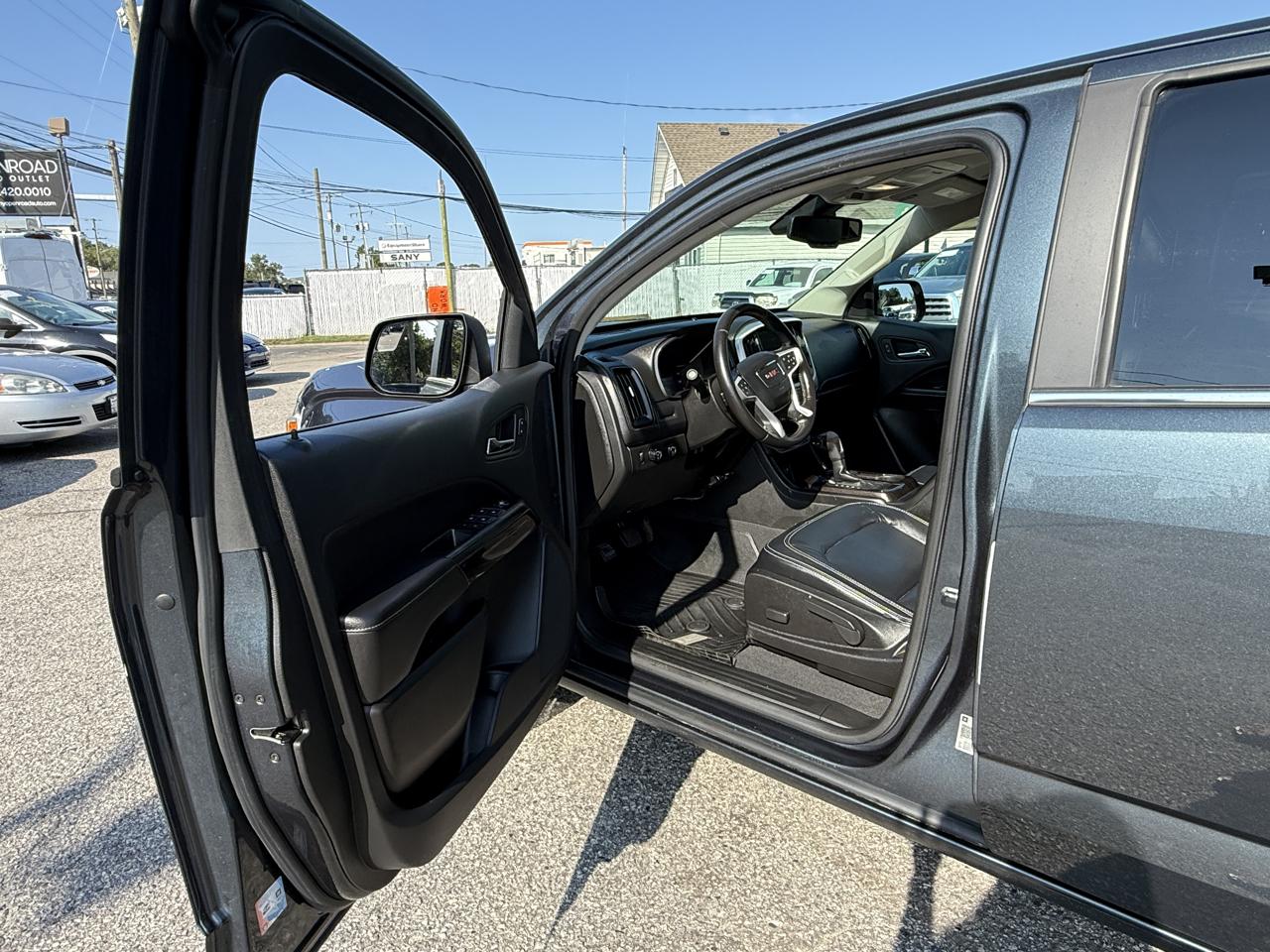 GMC Canyon 4WD Crew Cab 140.5" SLE 2019