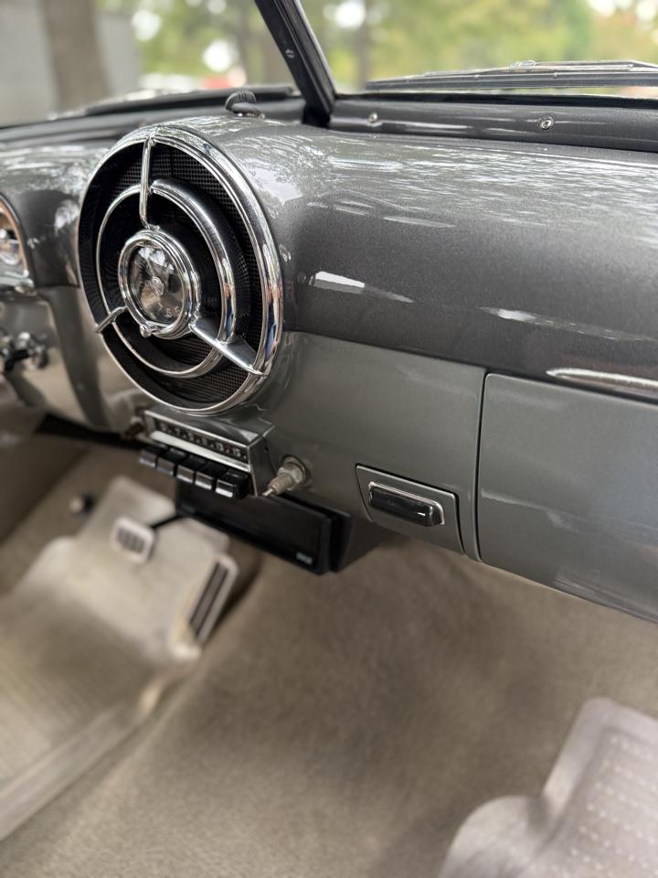 Pontiac Silver Streak  1949