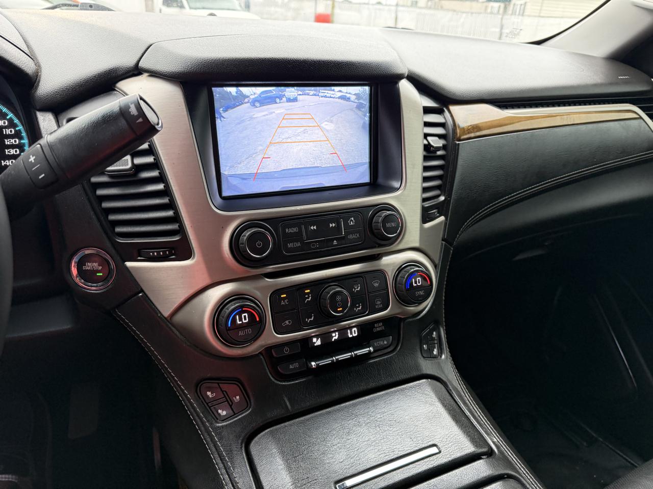 GMC Yukon XL 4WD 4dr Denali 2017