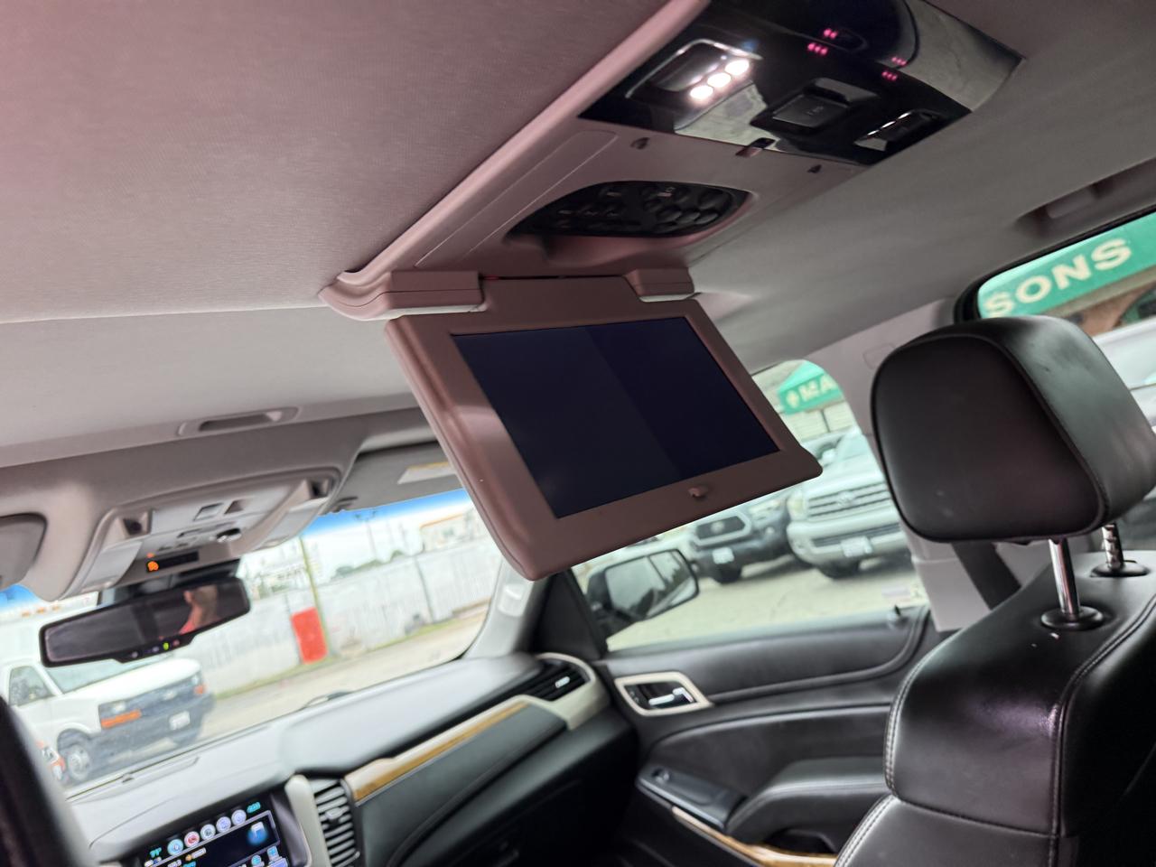 GMC Yukon XL 4WD 4dr Denali 2017
