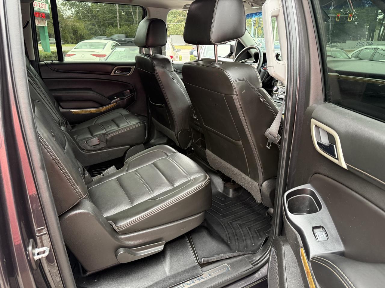 GMC Yukon XL 4WD 4dr Denali 2017