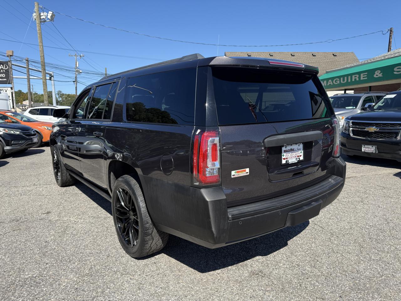 GMC Yukon XL 4WD 4dr Denali 2017