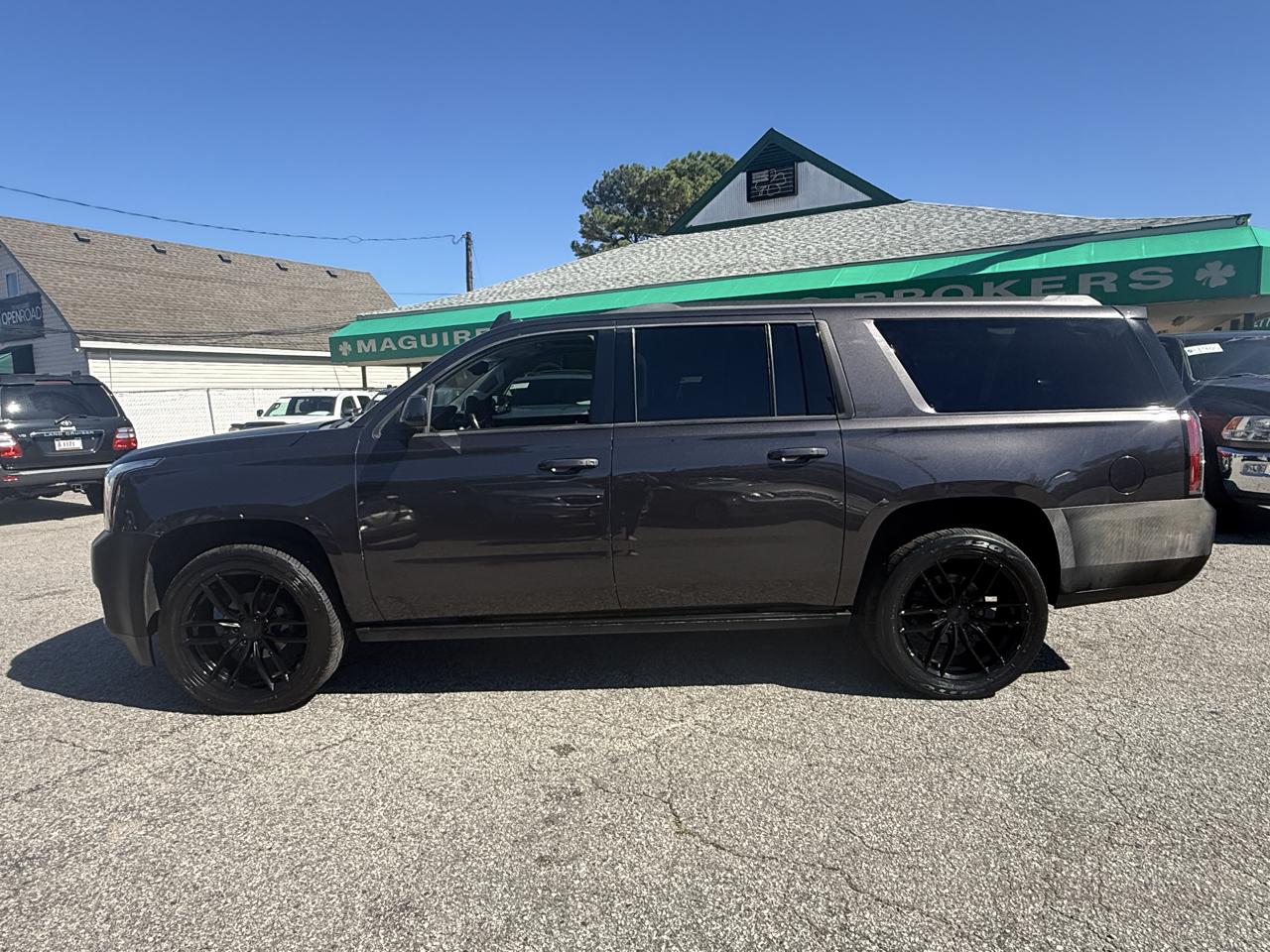 GMC Yukon XL 4WD 4dr Denali 2017