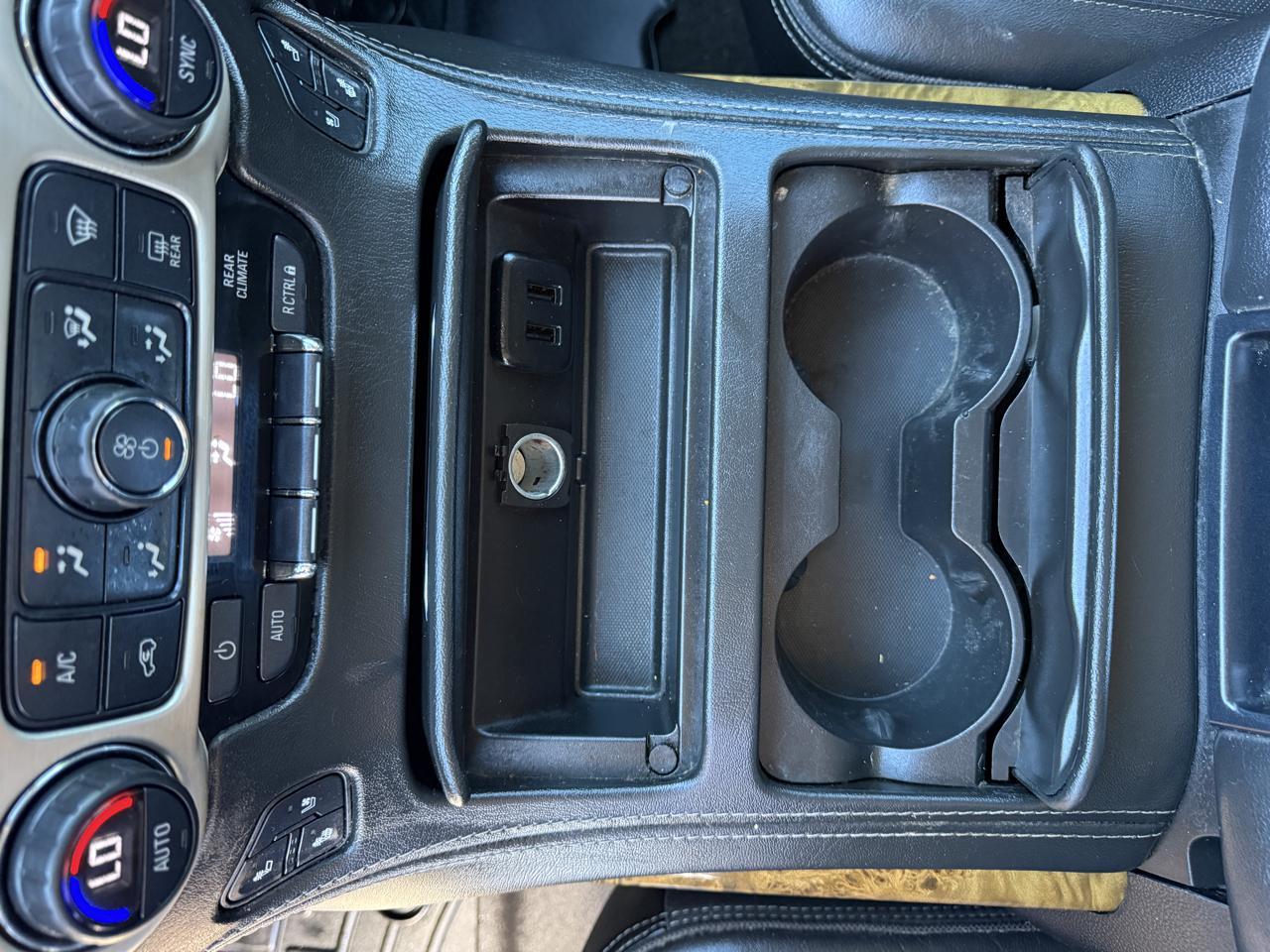 GMC Yukon XL 4WD 4dr Denali 2017