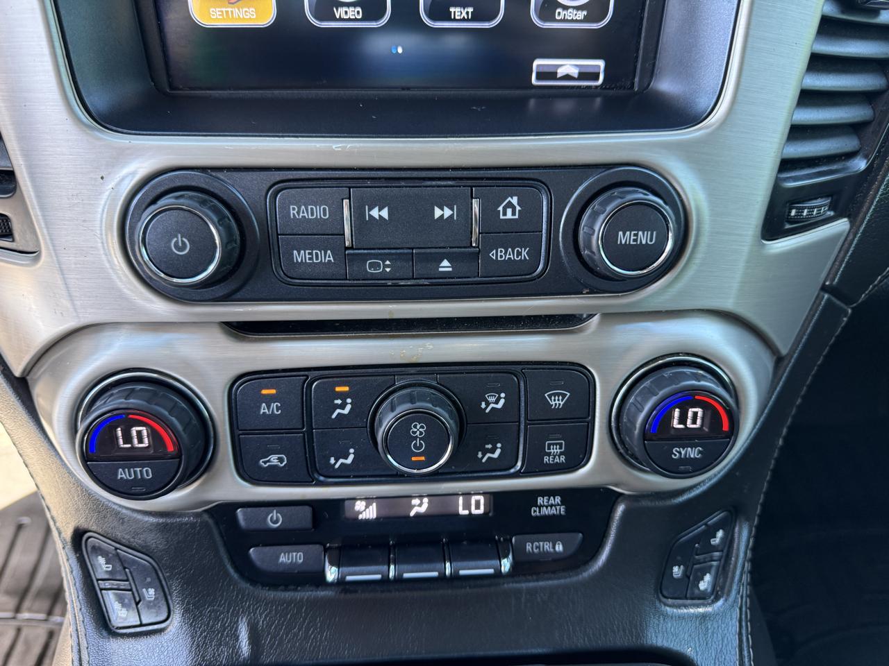 GMC Yukon XL 4WD 4dr Denali 2017