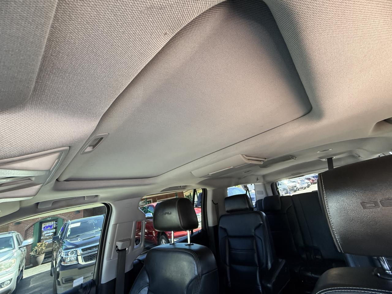 GMC Yukon XL 4WD 4dr Denali 2017