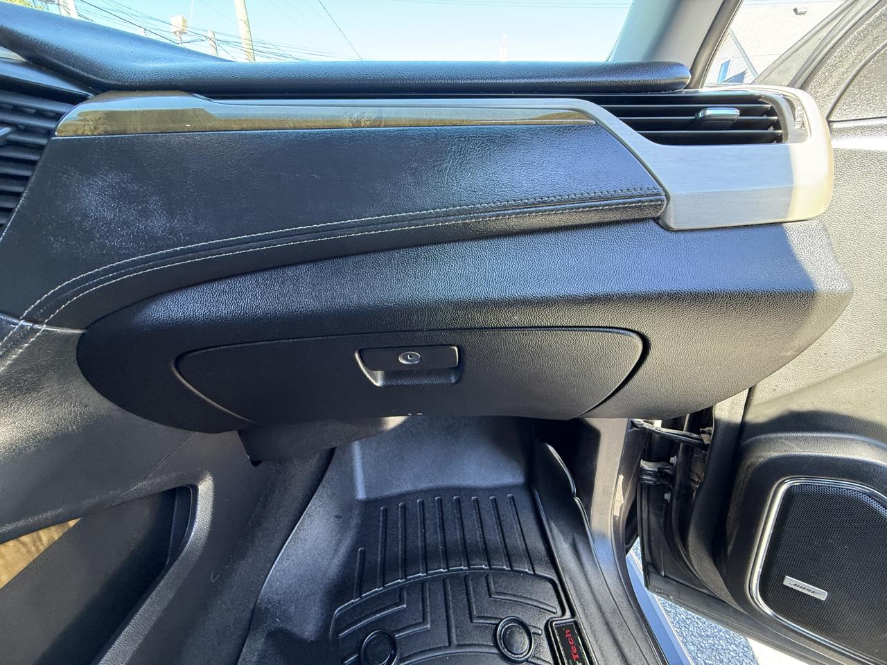 GMC Yukon XL 4WD 4dr Denali 2017