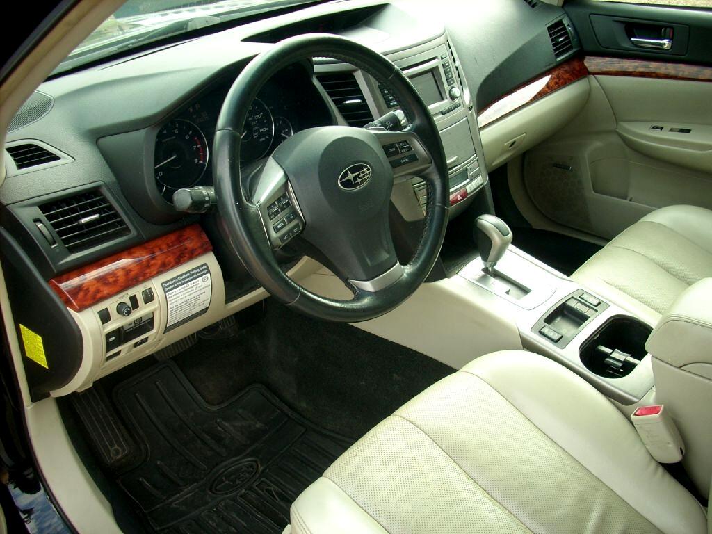 Subaru Outback 2.5i Limited 2012 Subaru Outback 2.5i Limited 2012