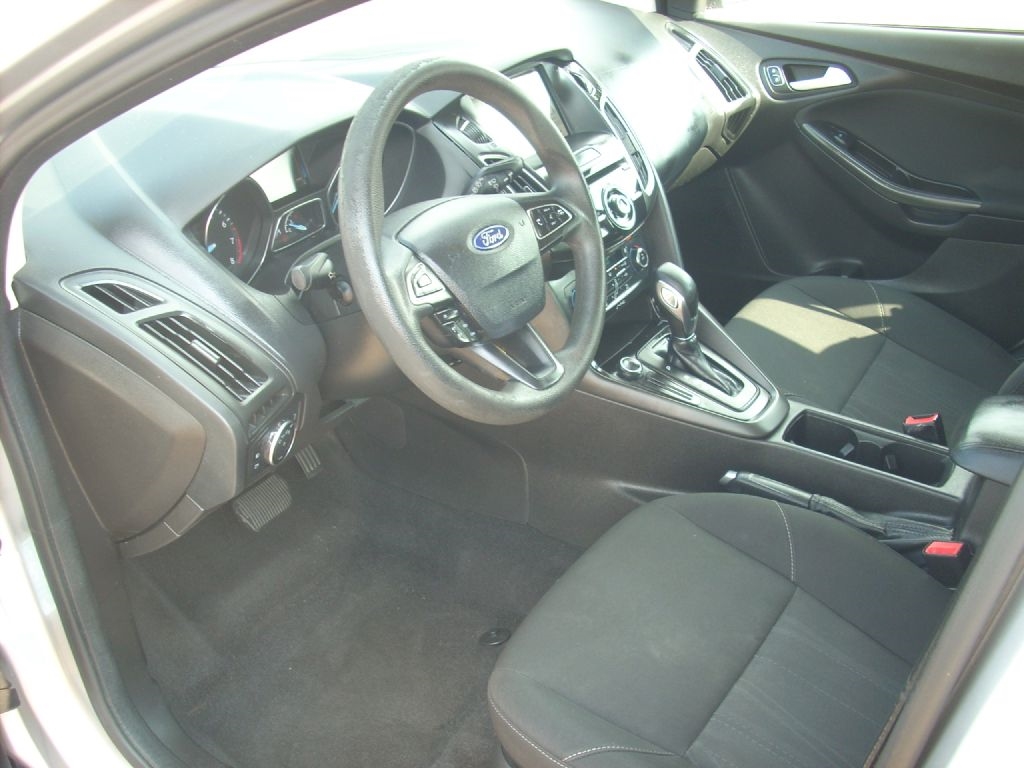 Ford Focus SEL Hatch 2017 Ford Focus SEL Hatch 2017