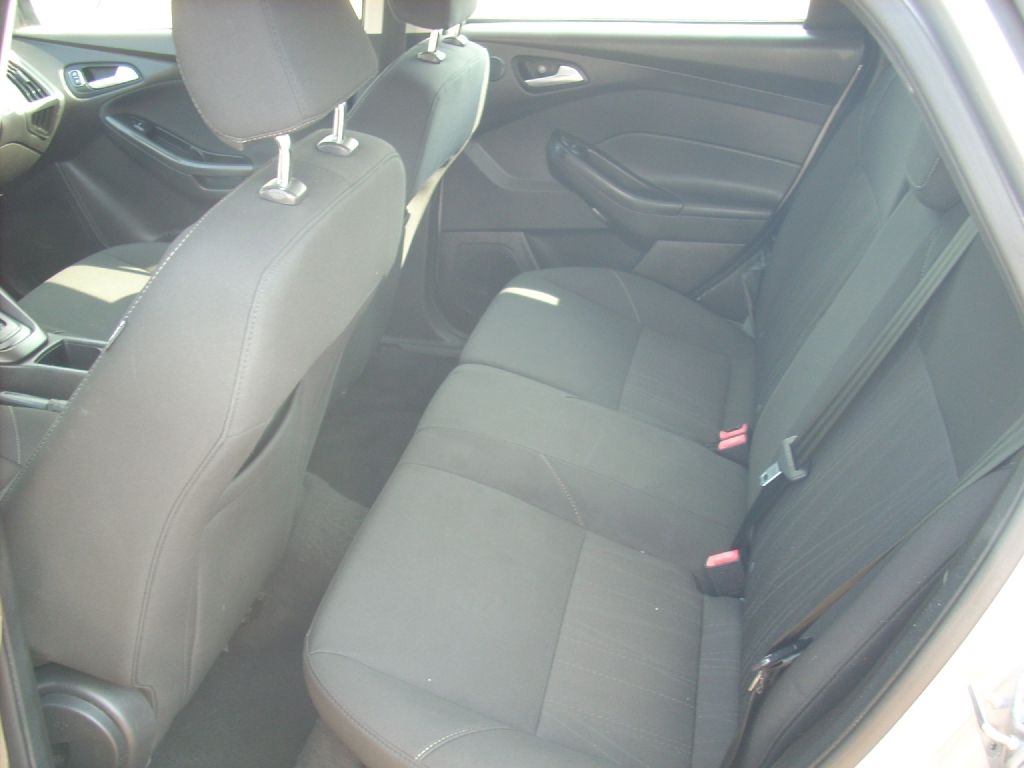 Ford Focus SEL Hatch 2017 Ford Focus SEL Hatch 2017