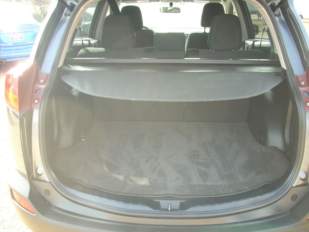 Toyota RAV4 XLE FWD 2013