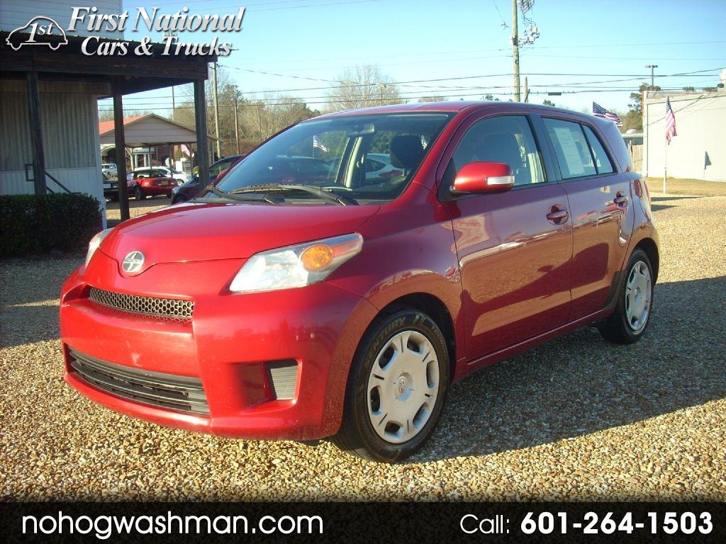 2013 Scion xD 5-Door Hatchback 4-Spd AT