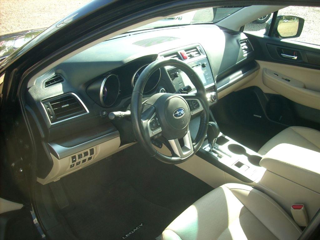 Subaru Legacy 2.5i Limited 2016