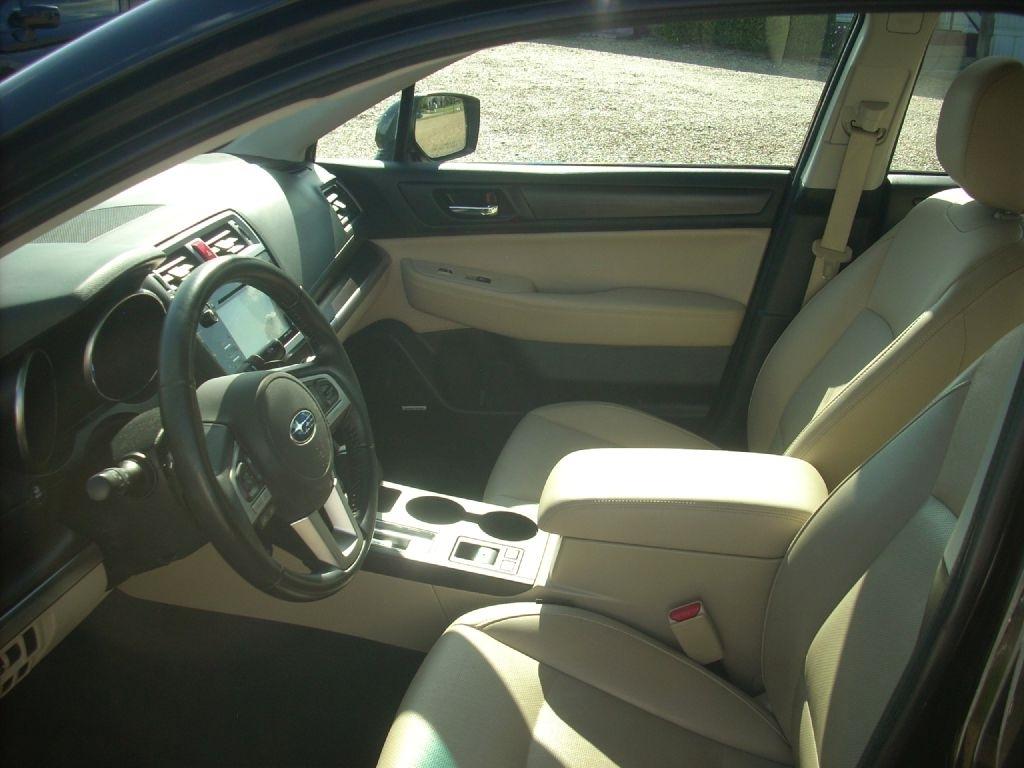 Subaru Legacy 2.5i Limited 2016