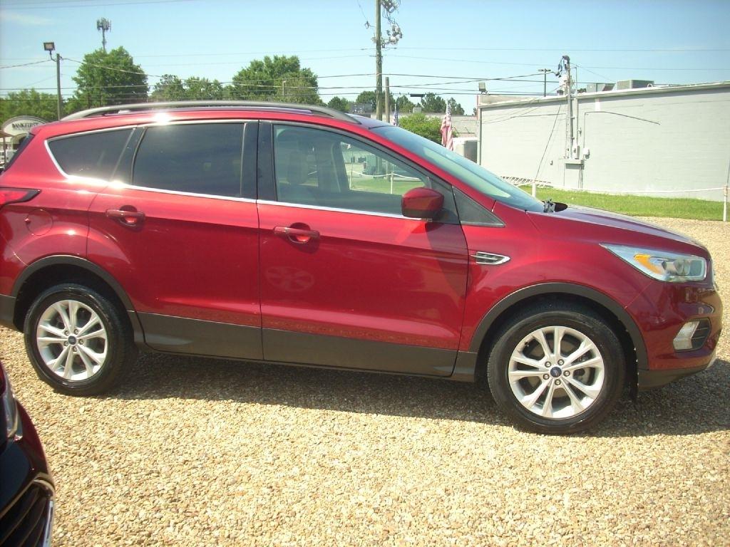 Ford Escape SEL FWD 2019