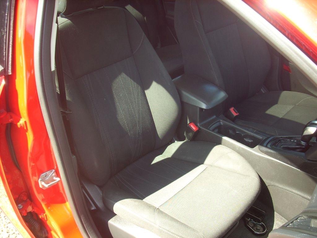 Ford Focus SE Sedan 2016