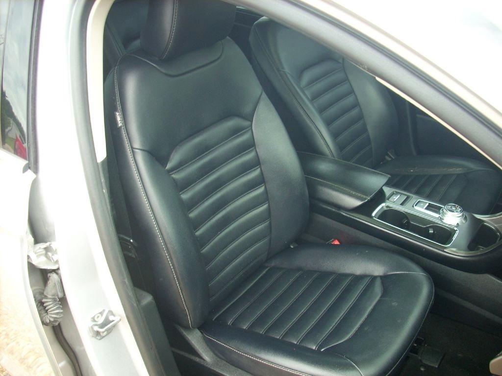 2019 Ford Fusion SEL - Photo 13