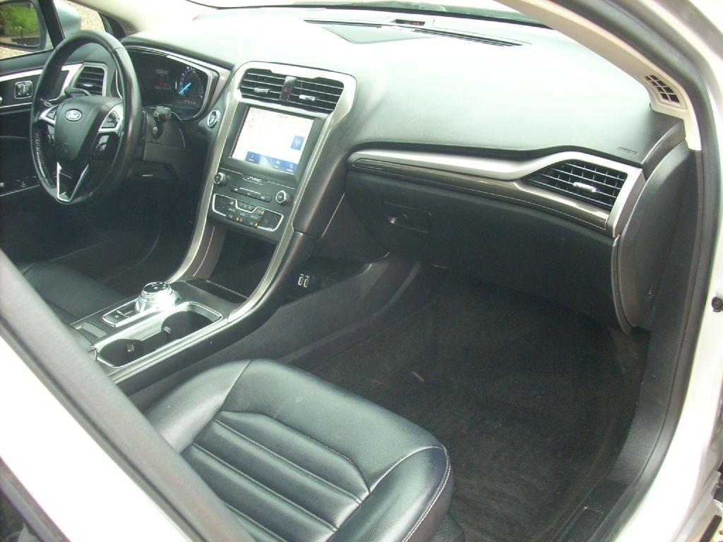 2019 Ford Fusion SEL - Photo 15