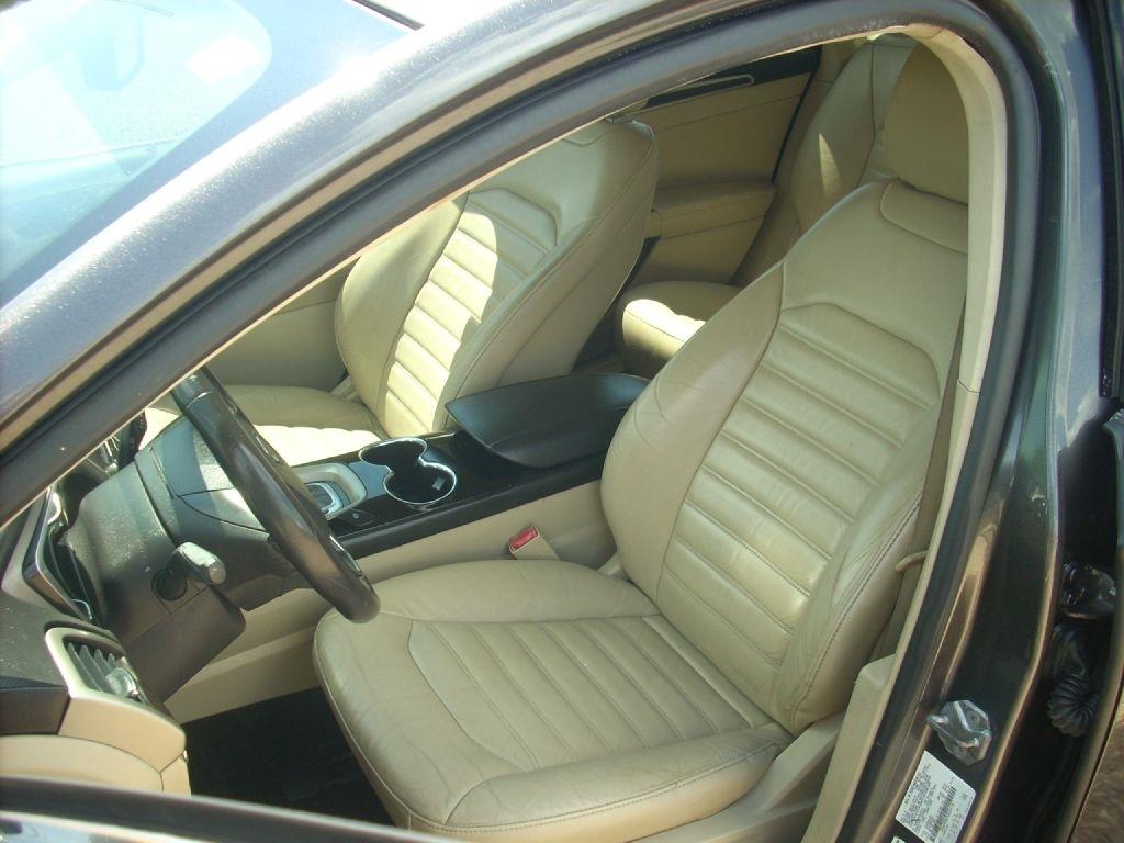 Ford Fusion SE 2016