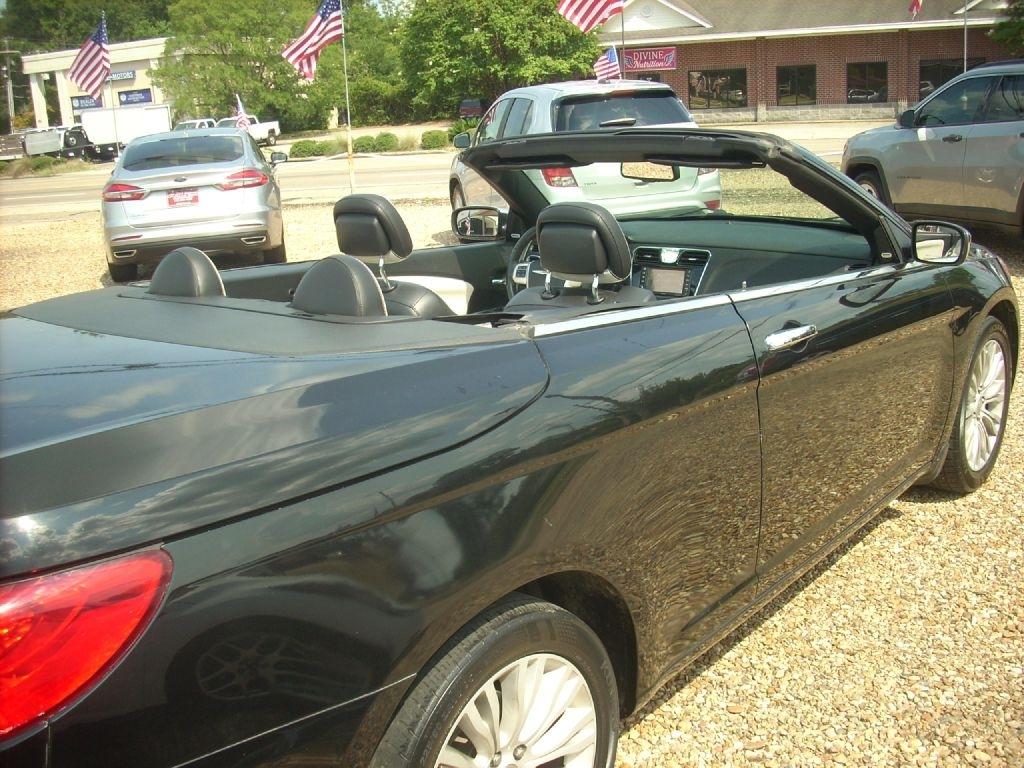 Chrysler 200 Limited Convertible 2012