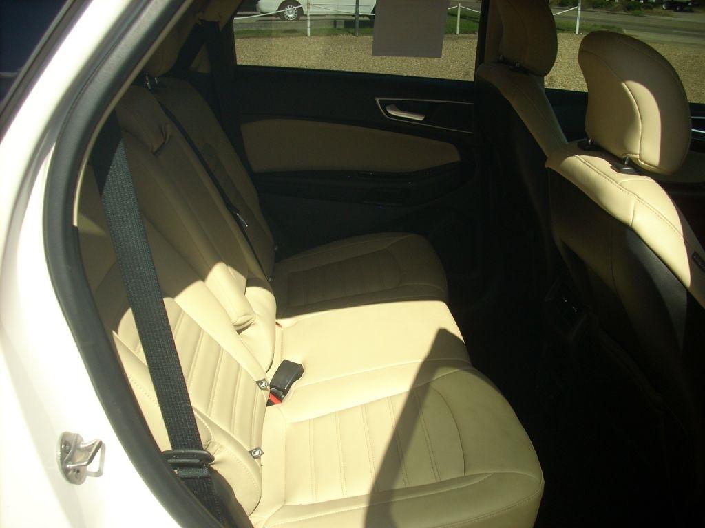 Ford Edge SEL FWD 2019