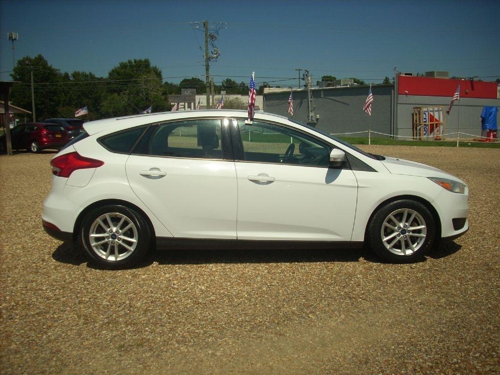 Ford Focus SE Hatch 2016